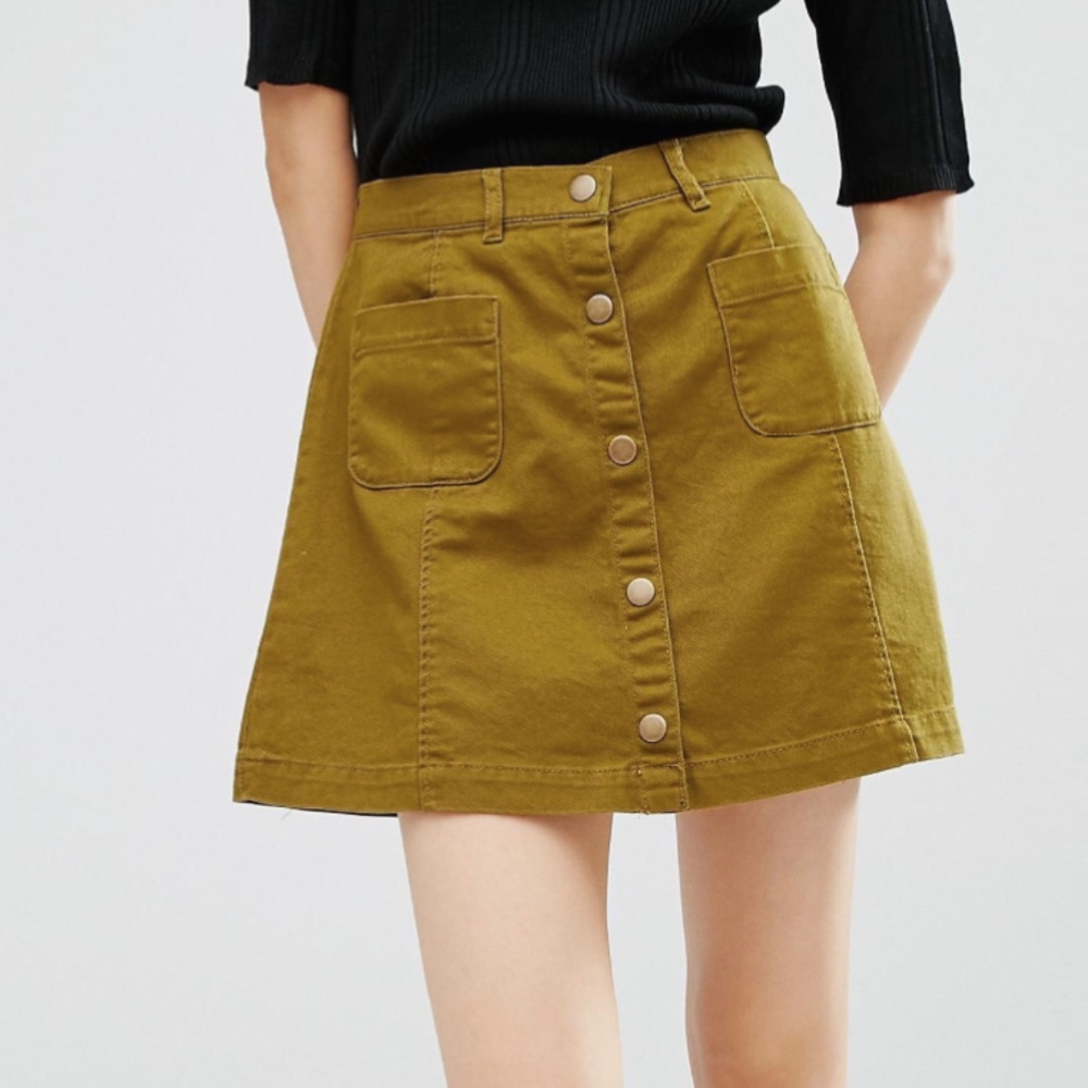 NWOT Monki button up skirt